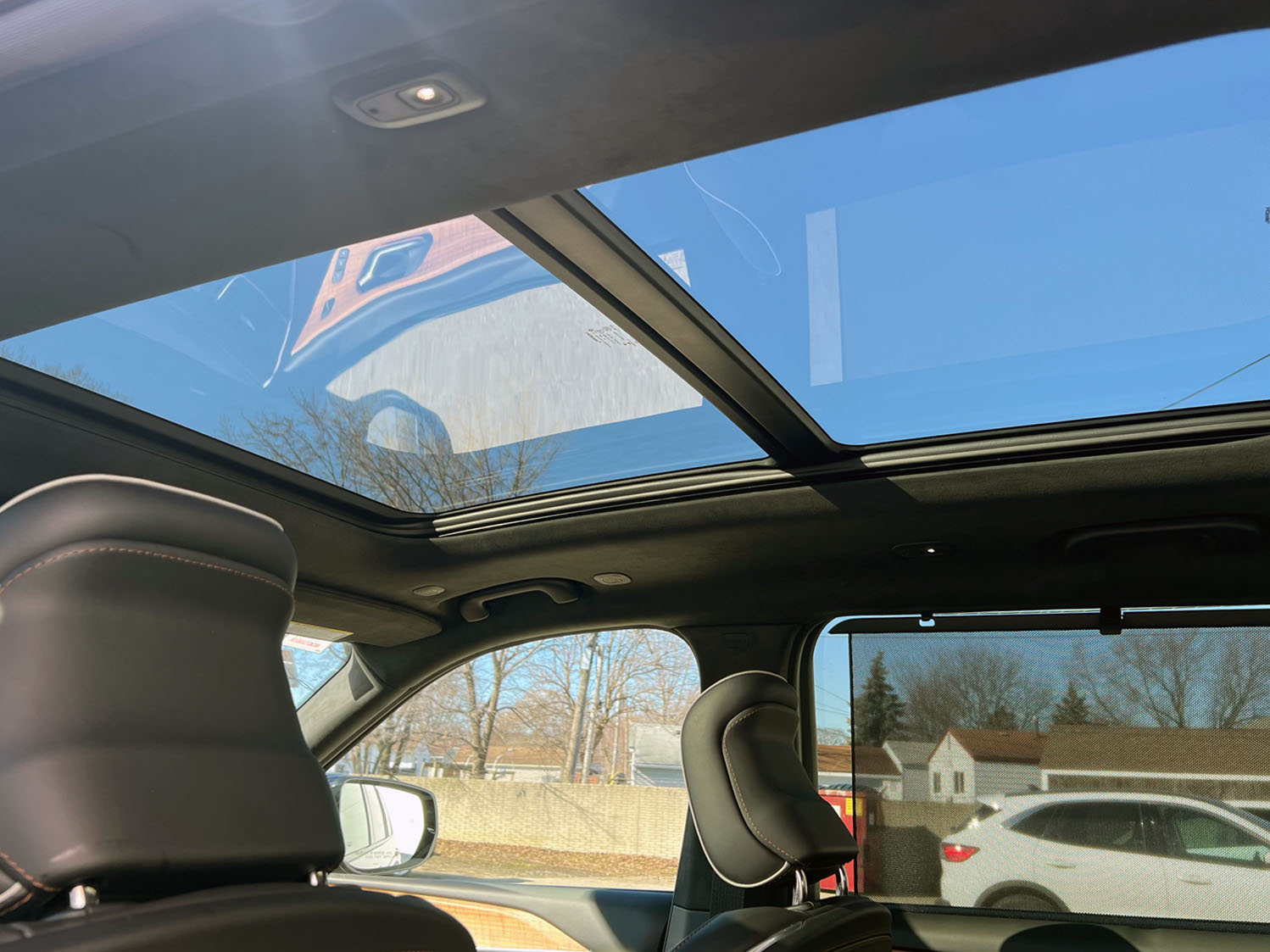 2023 Jeep Grand Cherokee Summit Reserve interior sunroof