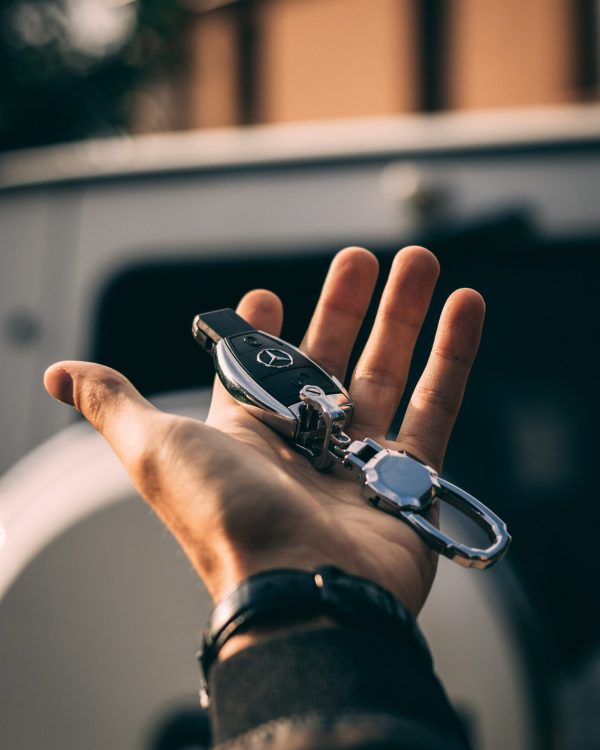 car cohosting keys hand off